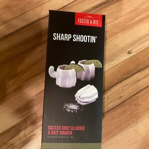 Foster & Rye Sharp Shootin’ Cactus Shot Glasses & Salt Shaker Set - White